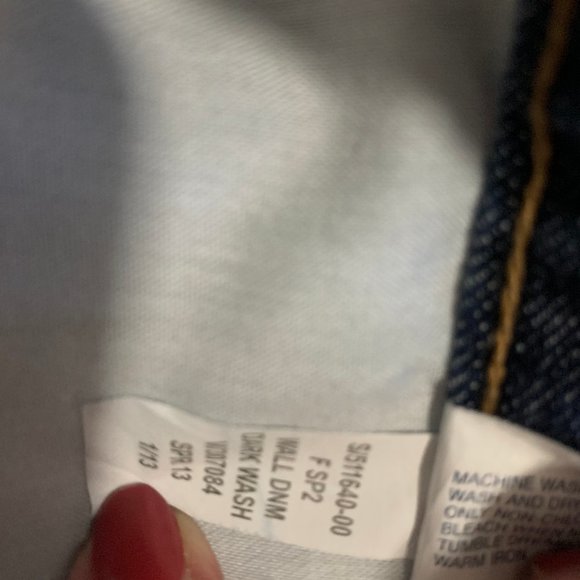 GAP Jean Shorts Dark Wash 4" Cuffed Size 6 - Picture 8 of 9